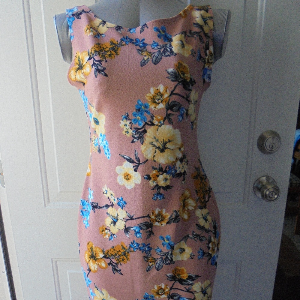 Casual Printed Sleeveless Fitted Midi dress NEW